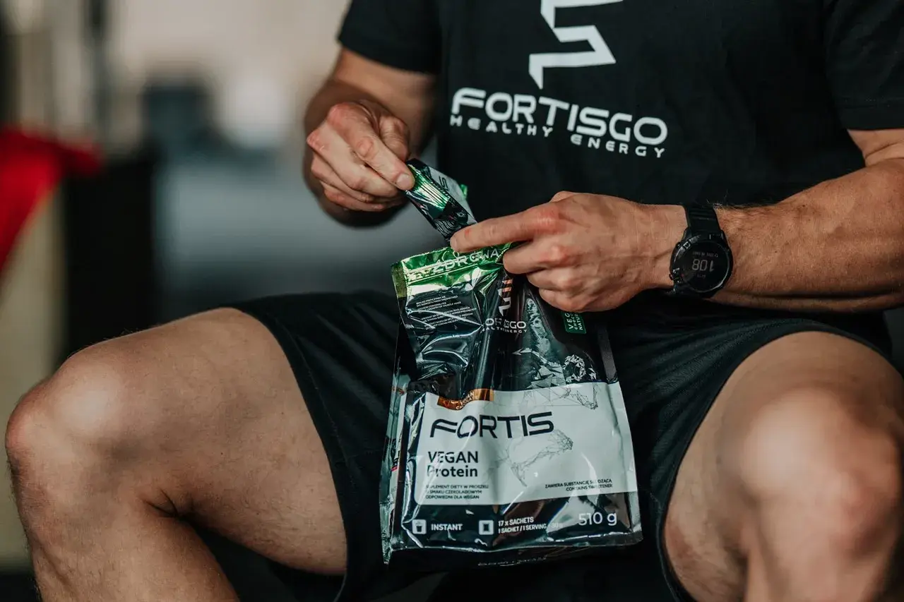 Ile kalorii ma shake proteinowy? Kontroluj kalorie i swoje cele!